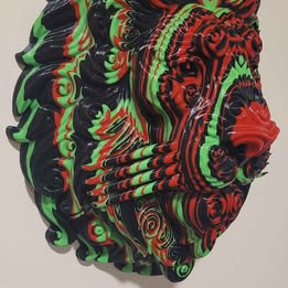 Lion head wall plaque